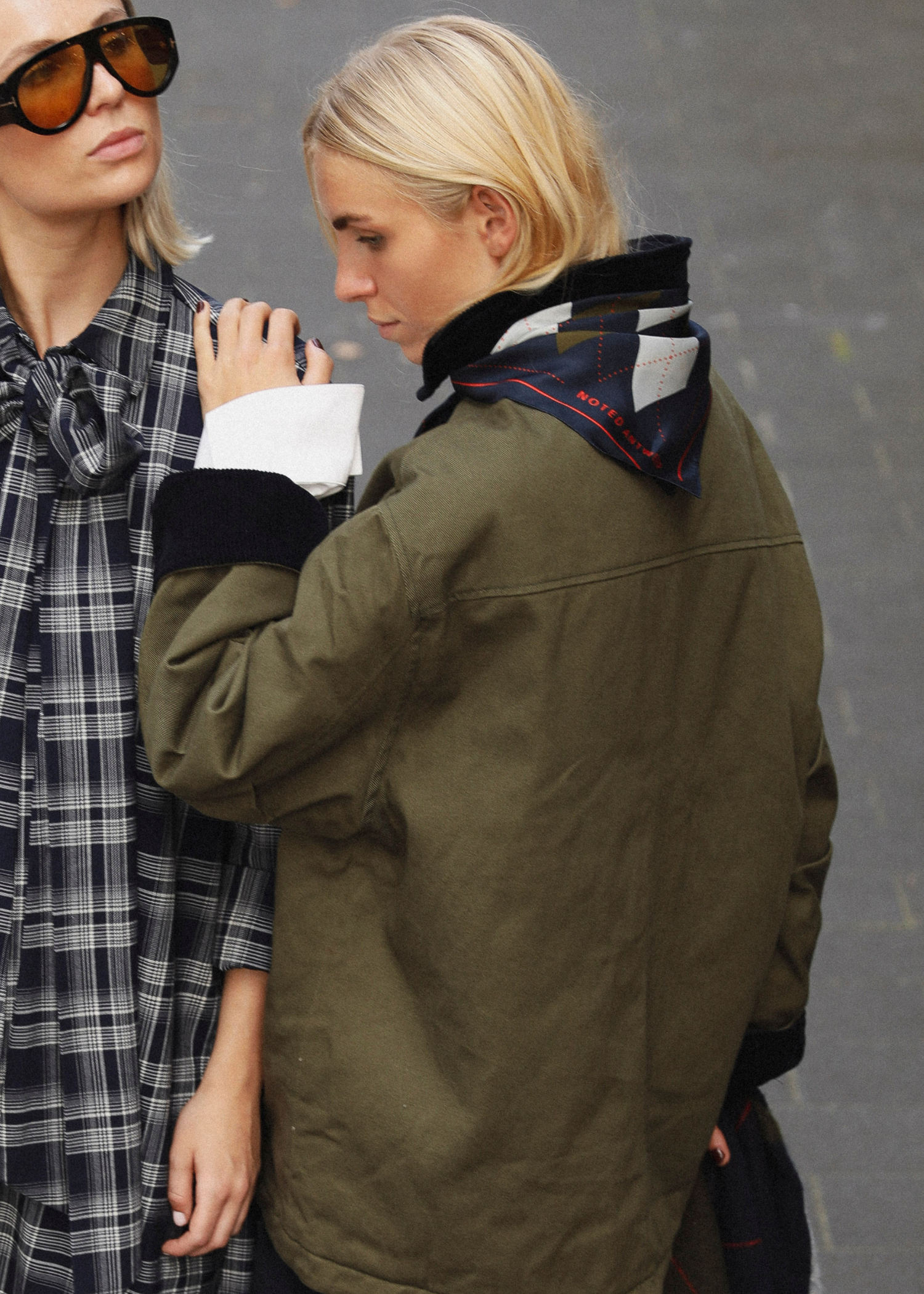Alice scarf - khaki checkered