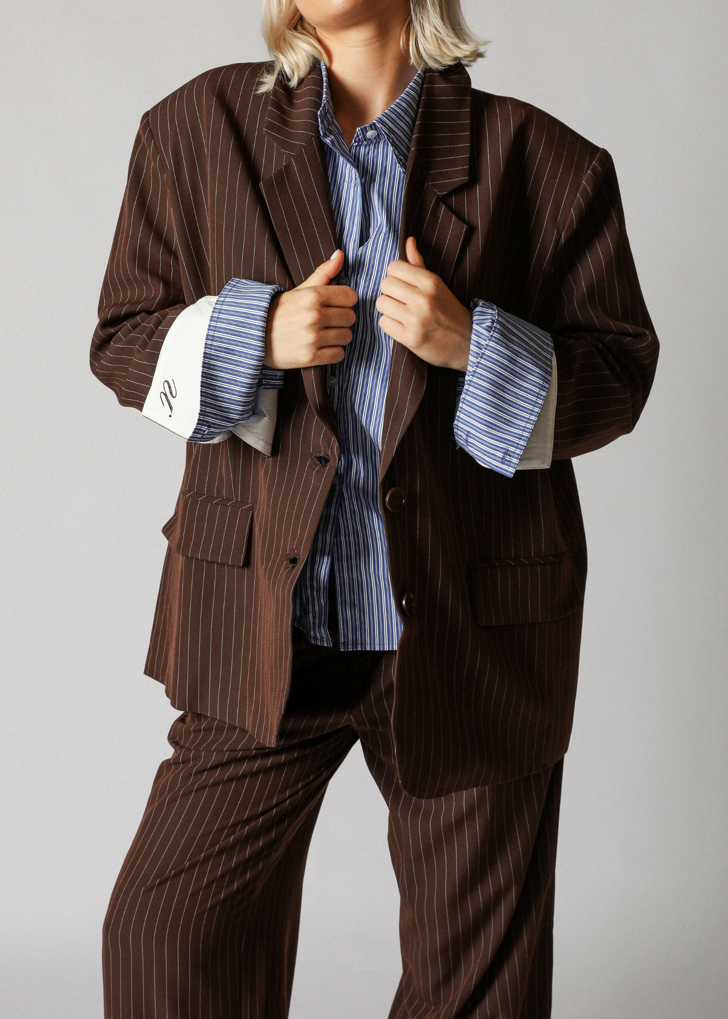 Ari blazer - dark brown striped