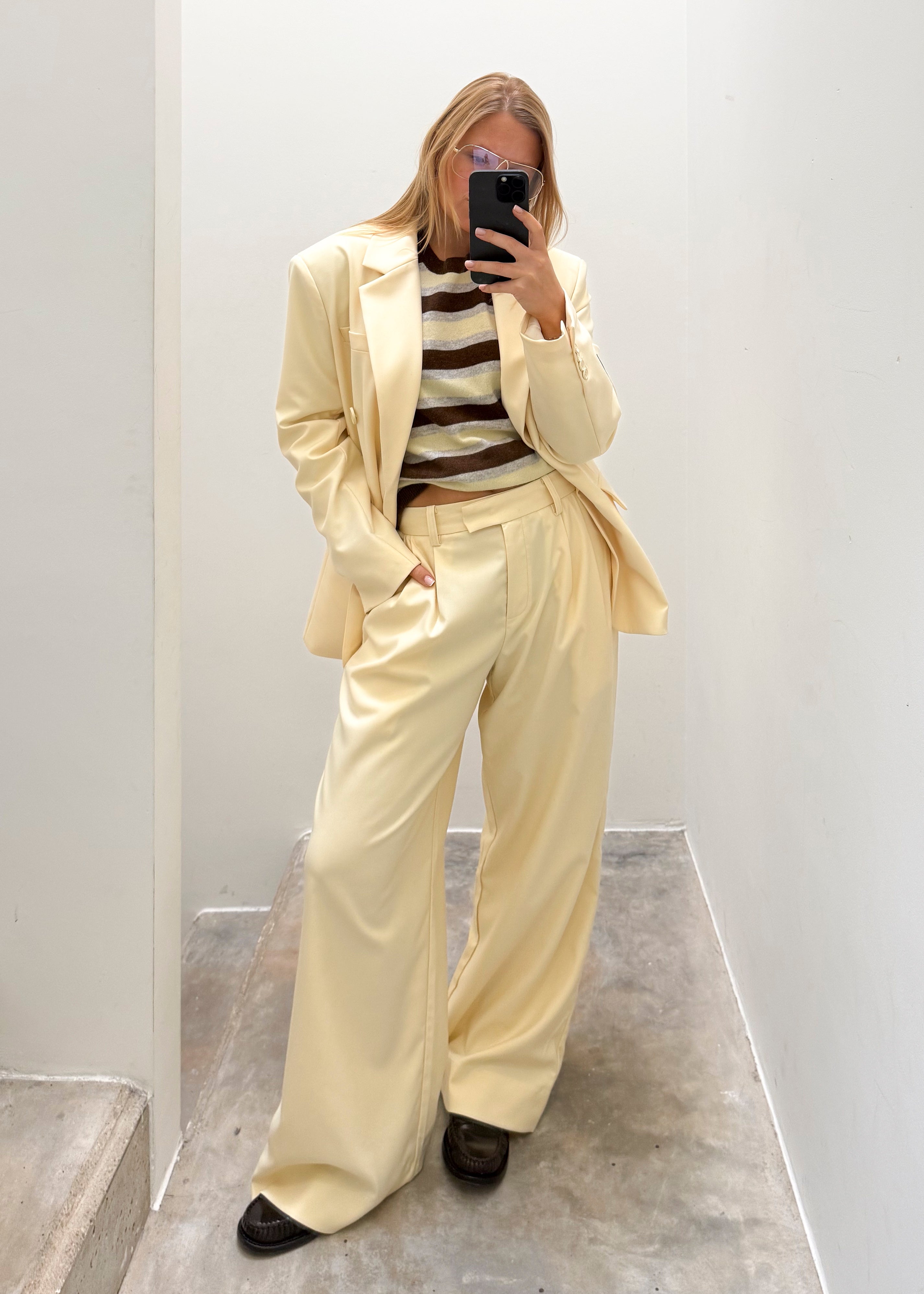 Abbi pants - butter yellow