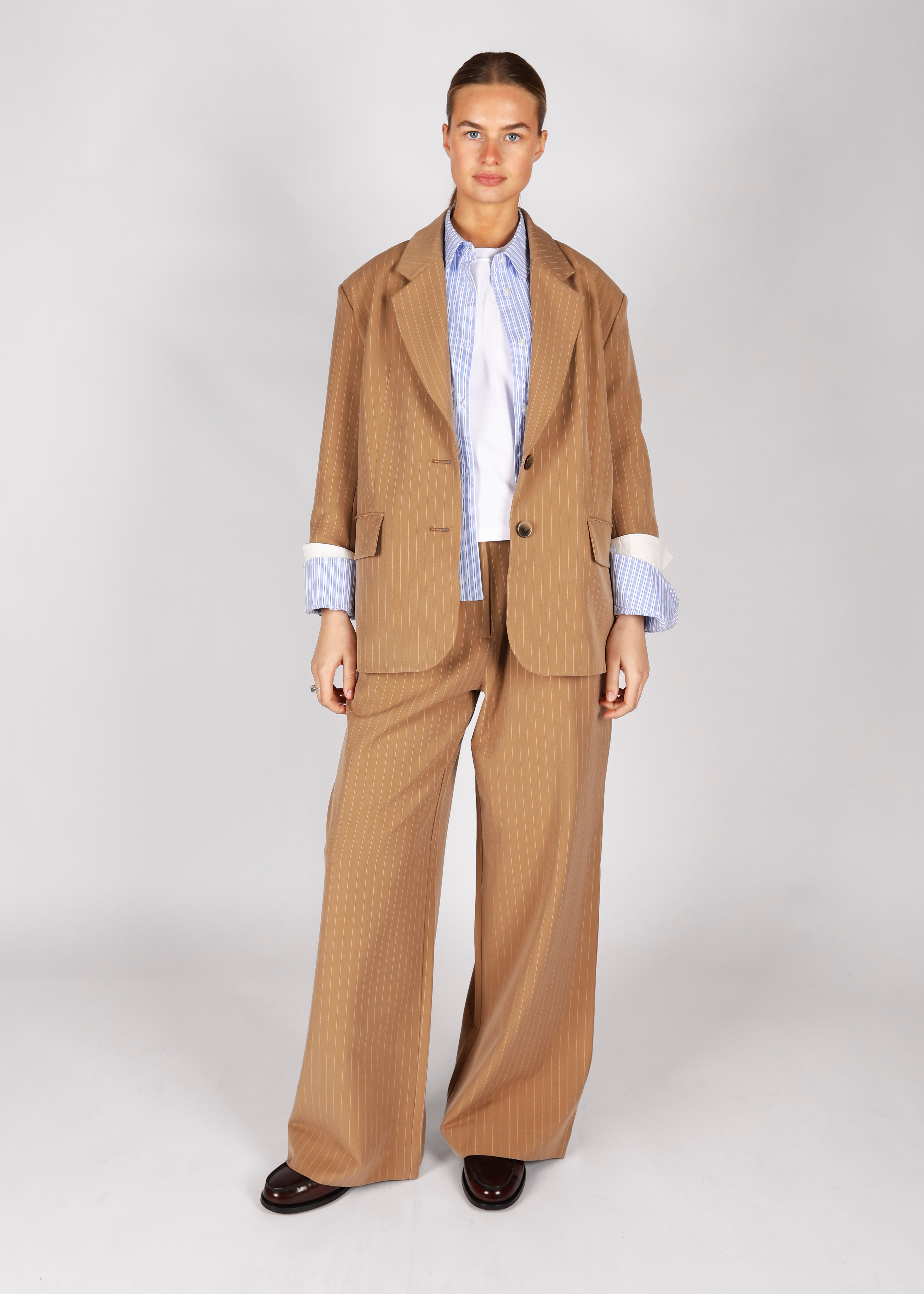 NOTED ANTWERP - Ari blazer front