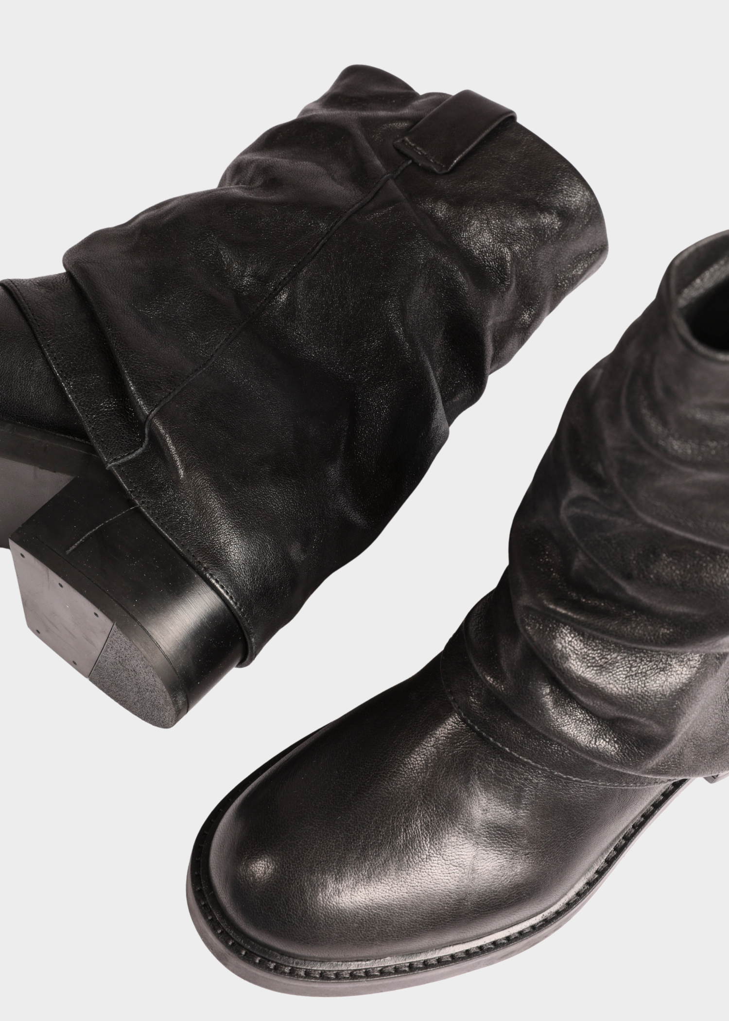 Fold-over boots - black
