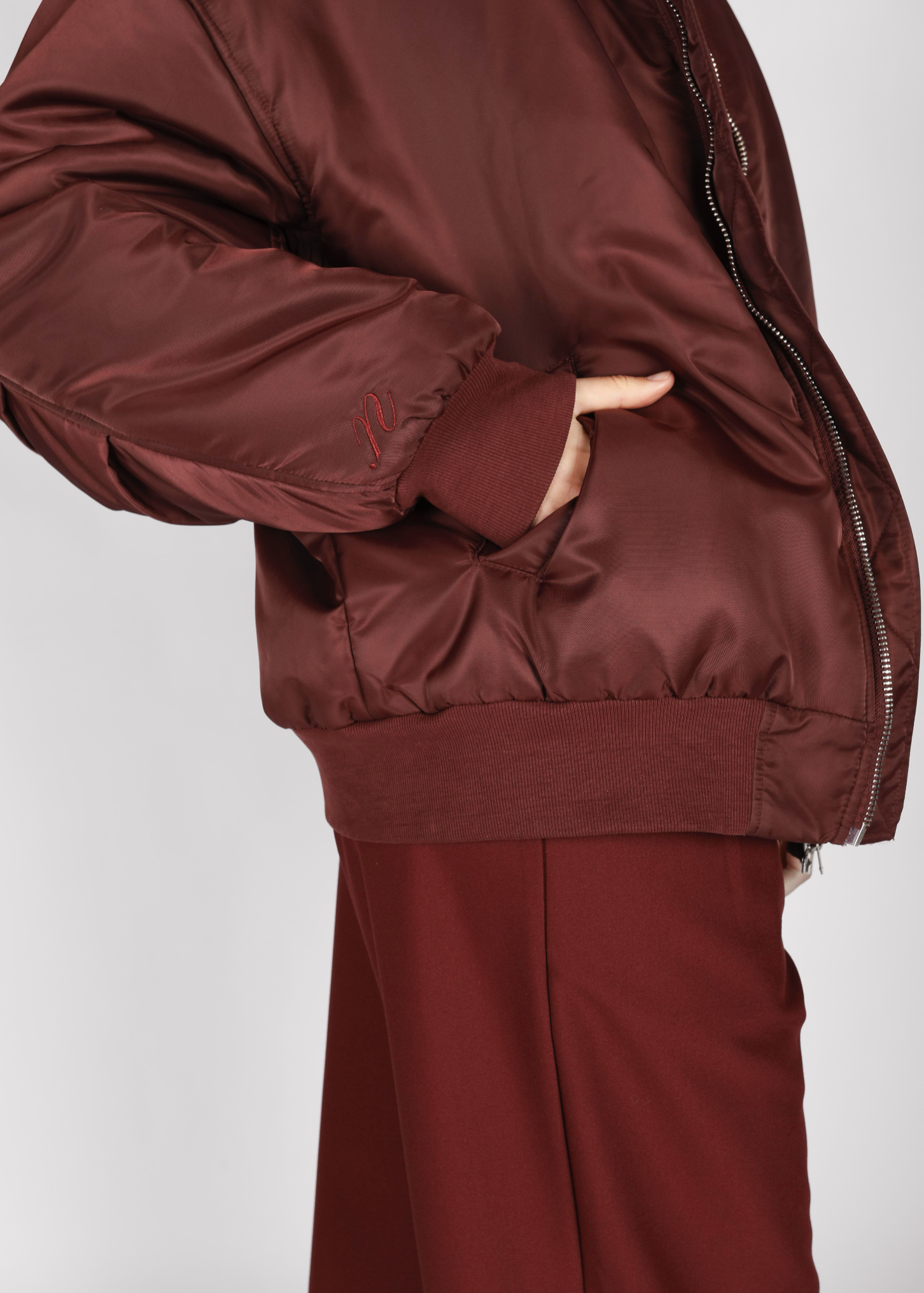 NOTED ANTWERP - Alan bomber detail